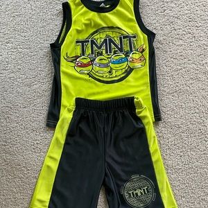 Teenage Mutant Ninja Turtle outfit